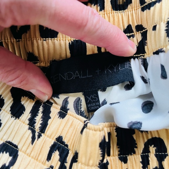 Kendall and Kylie silky joggers XS - Picture 4 of 7